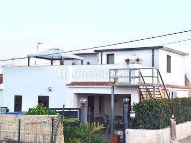 Villa unifamiliare traversa Torre Milocca, Fanusa, Siracusa