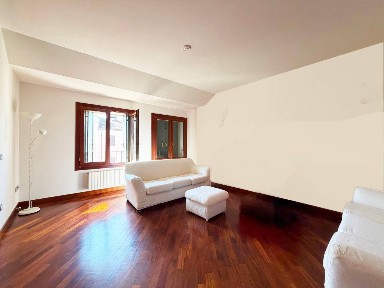 Padova, Santa Sofia - Altinate, Via Santa Sofia