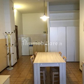 Bilocale buono stato, piano rialzato, Prato della Valle - Pontecorvo, Padova