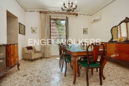 Villa unifamiliare via Senia Favara, Centro, Trapani