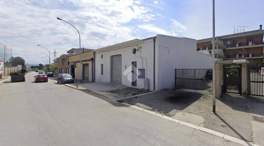Capannone in Vendita