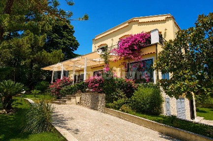 Villa unifamiliare via Montepiano, Sperlonga
