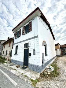 Paderno Ponchielli, Via Attilio Lazzari, 31