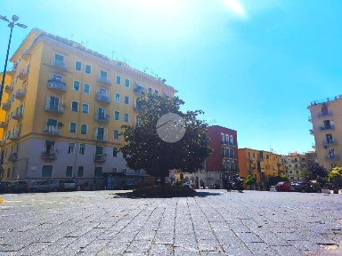 Locale commerciale in Affitto
