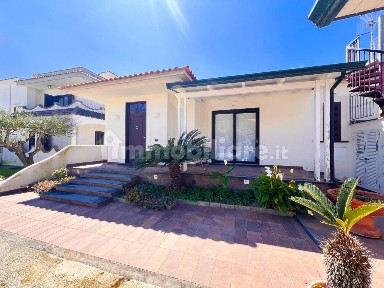 Appartamento in villa corso Filomarino 3, Monte di Procida