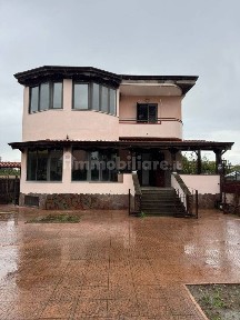 Villa unifamiliare via Vicinale Festinese, Licola Paese, Giugliano in Campania