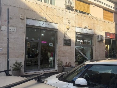 Attività commerciale in Affitto