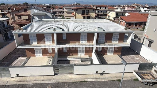 Parete, Via Francesco Saverio Nitti