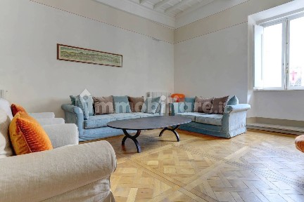 Roma, Pantheon, Piazza Rondanini, 31