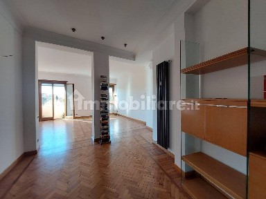 Trilocale Lungotevere Flaminio 30, Flaminio, Roma