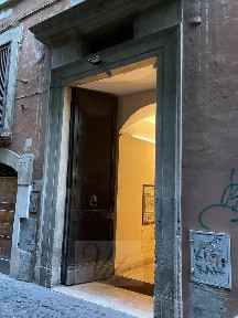 Monolocale via Del Collegio Capranica, Pantheon, Roma