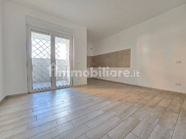 Trilocale via Palaverta 140, Frattocchie, Marino