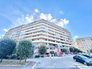 Bilocale via Luigi De Marchi 19, Fonte Laurentina, Roma