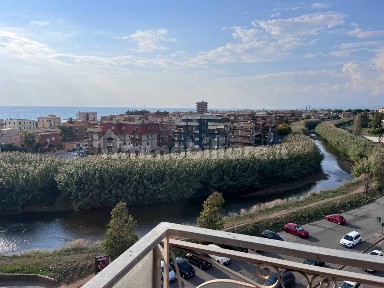 Trilocale via Fiume 134, Centro, Ladispoli