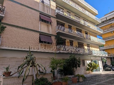 Trilocale via Romeo Rodriguez Pereira 151, Balduina, Roma