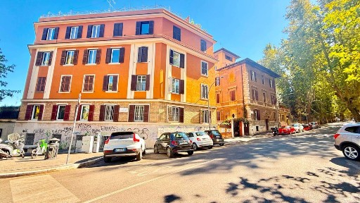 Bilocale via Nicola Fabrizi 1, Trastevere, Roma