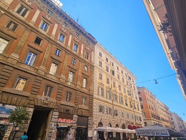 Bilocale via Principe Amedeo 53, Repubblica, Roma