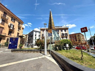 Trilocale Vico Lungo San Raffaele 24, Stella - Materdei, Napoli