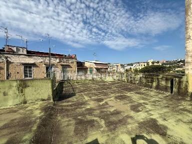 Trilocale salita Capodimonte, San Carlo All'Arena, Napoli