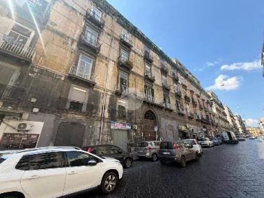 Napoli, Tribunali, Via Cesare Rosaroll, 85