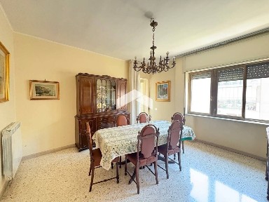 Napoli, Ponticelli, Via Louis Armstrong, 27