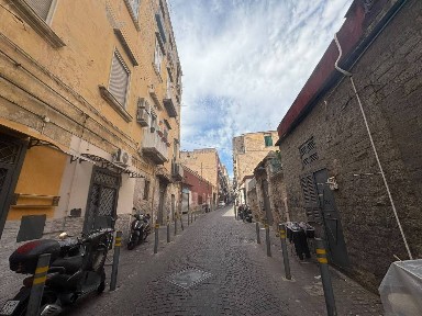 Trilocale Vico delle Nocelle, Piazza Canneto - Salvator Rosa, Napoli