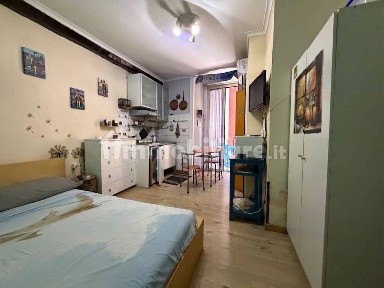 Monolocale via Nardones, Quartieri Spagnoli, Napoli