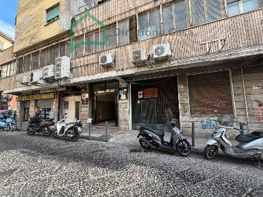 Trilocale Vico Tutti i Santi,3, Arenaccia, Napoli