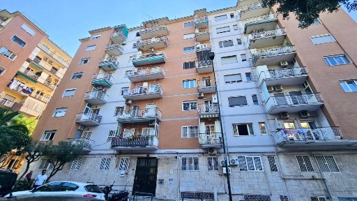 Trilocale via Terracina 355, Fuorigrotta, Napoli