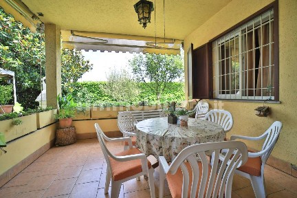 Villa unifamiliare via dei Tigli 11, Busnago