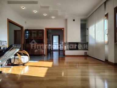 Villa unifamiliare via Carso 7, Meda