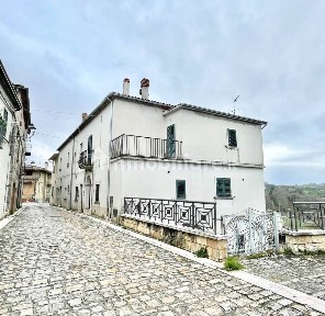 Trilocale via Porta Nova 9, Pontelandolfo