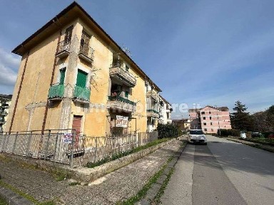 Trilocale via Silvio Pellico, Rione Libertà, Benevento