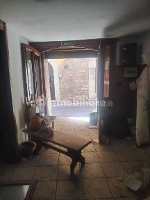 Quadrilocale da ristrutturare, su più livelli, Centro Storico, Benevento