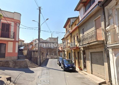 Villa all'asta via Tre Croci, Sant'Onofrio