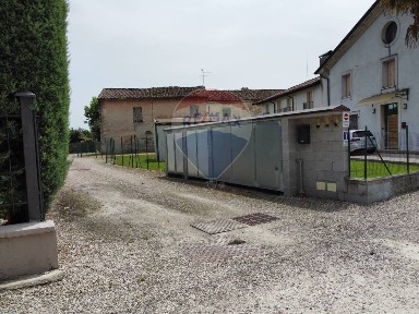 Rustico, da ristrutturare, 600 m², Centro, Sabbioneta