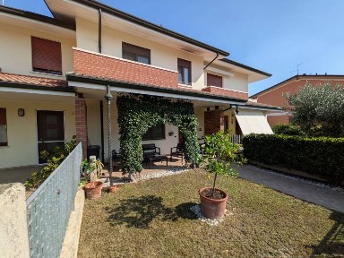 Villa a schiera 5 locali, buono stato, Centro, San Bonifacio