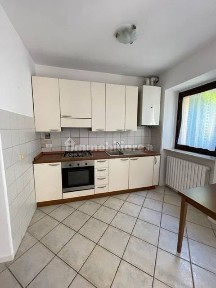 Bilocale buono stato, piano terra, Torrette, Ancona
