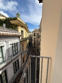 Attico ottimo stato, 130 m², Centro Storico - Teatro Verdi, Salerno