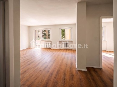 Trilocale via Vittorio Veneto 62, Gries - San Quirino, Bolzano