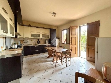 Appartamento via Isola di Lero, Maliseti, Prato
