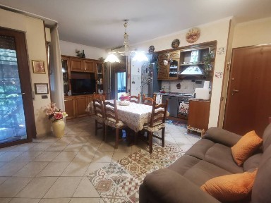 Trilocale via Aldo Capitini, Galciana, Prato
