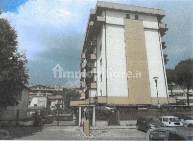 Prato, Piazza del Mercato Nuovo, Via Bologna