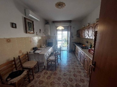 Quadrilocale via Magra, Chiesanuova, Prato
