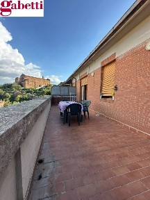 Appartamento viale Don Giovanni Minzoni 5, Fuori Porta Camollia, Siena