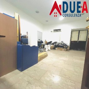 Attività commerciale in Affitto
