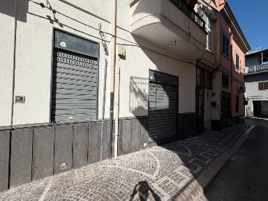 Negozio di abbigliamento in Affitto