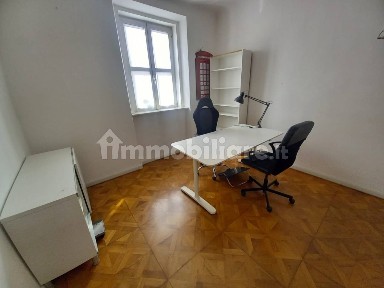 Trieste, Borgo Teresiano, Via San Lazzaro, 8