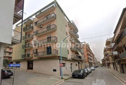 Magazzino all'asta via Milano 17, Lavello