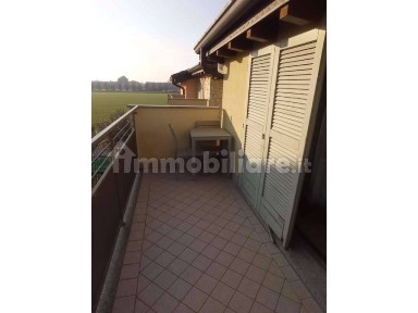Villetta a schiera all'asta via Vimercate, 27, Ornago